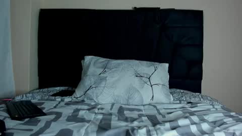 Snapshot of masterfiterotic chatting on October 28, 9:17 pm masterfiterotic online show from October 28, 9:17 pm