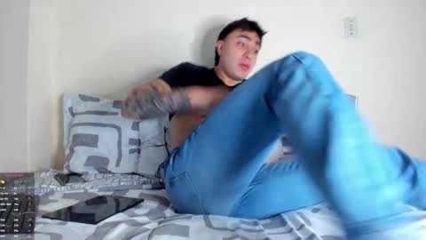 Snapshot of masterfiterotic chatting on November 22, 1:59 am masterfiterotic online show from November 22, 1:59 am