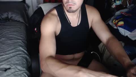 Snapshot of mastergoku945657 chatting on June 6, 8:52 am mastergoku945657 online show from June 6, 8:52 am