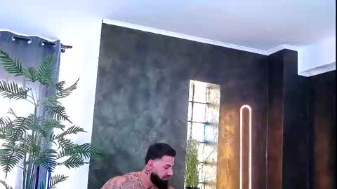 masterkingofmuscle online show from October 21, 6:36 am