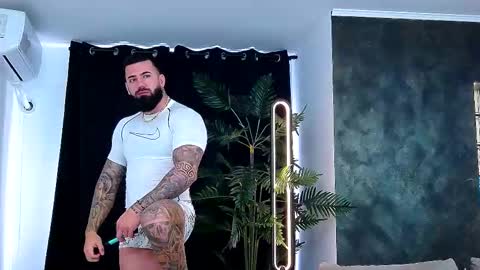 masterkingofmuscle online show from November 21, 8:13 am