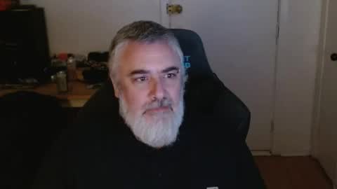Snapshot of mastermcgirt chatting on May 30, 6:49 pm Dave online show from May 30, 6:49 pm