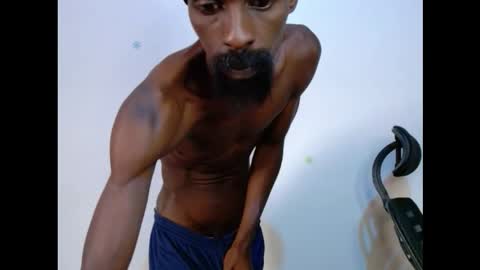 Snapshot of masterr_bate chatting on November 15, 6:33 am Marl online show from November 15, 6:33 am