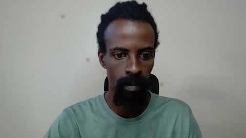 Snapshot of masterr_bate chatting on November 21, 5:50 am Marl online show from November 21, 5:50 am