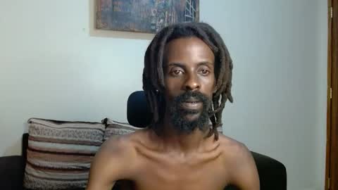 Snapshot of masterr_bate chatting on December 15, 8:57 pm Marl online show from December 15, 8:57 pm