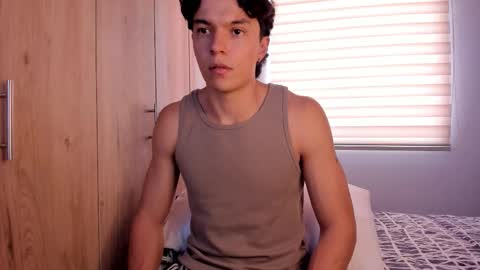 Snapshot of mastrangelo_x chatting on November 25, 8:53 pm mastrangelo_x online show from November 25, 8:53 pm