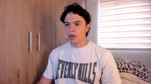 Snapshot of mastrangelo_x chatting on November 29, 8:23 pm mastrangelo_x online show from November 29, 8:23 pm