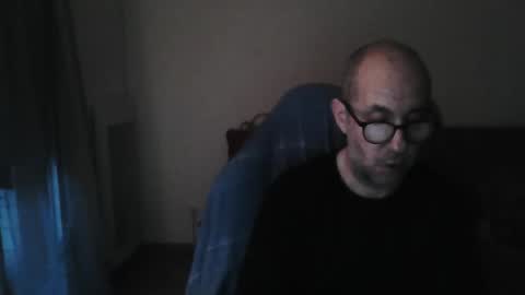 mat11efou online show from December 15, 7:12 am