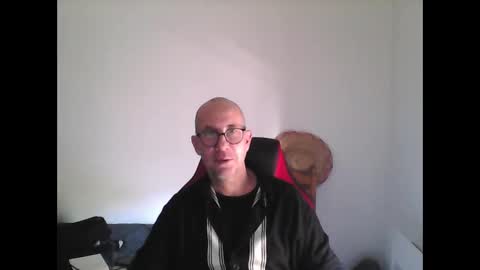 mat11efou online show from April 4, 12:02 pm