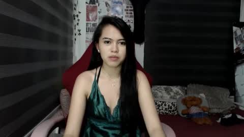 Cora online show from December 4, 4:05 pm