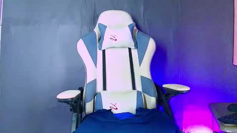 Snapshot of mateo600009 chatting on November 16, 12:16 am matteo online show from November 16, 12:16 am