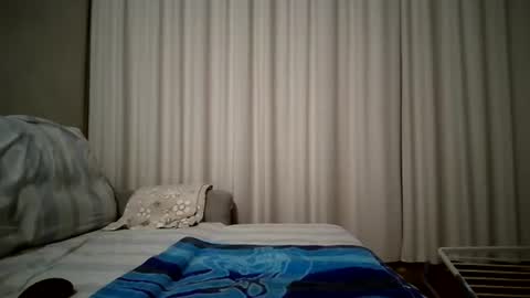 Snapshot of mateo_blu chatting on July 12, 8:44 pm Mateo Blu online show from July 12, 8:44 pm