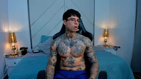 mateo_dilucajs1 online show from September 10, 12:10 am