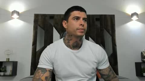 mateo_dilucajs1 online show from November 25, 10:26 am