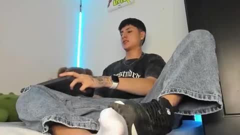 mateo_escobar online show from February 6, 4:17 am