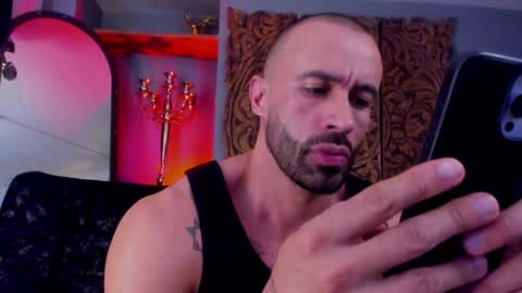 Mateo online show from January 17, 6:44 pm