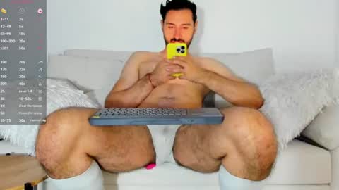 Snapshot of mateoking_ chatting on July 16, 2:50 am mateoking_ online show from July 16, 2:50 am