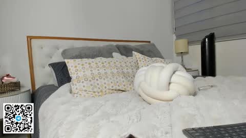 Snapshot of mateoleone chatting on December 3, 8:40 pm Matt online show from December 3, 8:40 pm