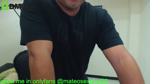 Snapshot of mateosexyhot22 chatting on January 23, 1:24 pm Mateo online show from January 23, 1:24 pm