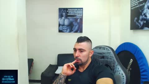 Snapshot of mateosexyhot22 chatting on September 20, 5:25 pm Mateo online show from September 20, 5:25 pm