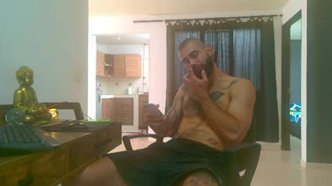 Snapshot of matheusbeard2 chatting on June 28, 2:45 pm Matheus online show from June 28, 2:45 pm