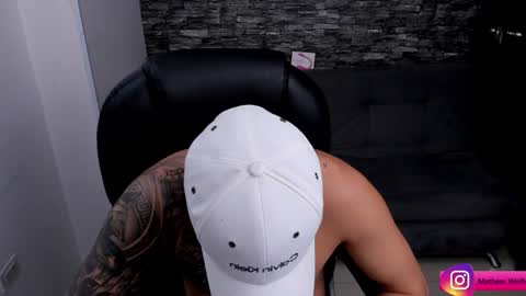 Mathew Independent model online show from February 6, 4:25 pm