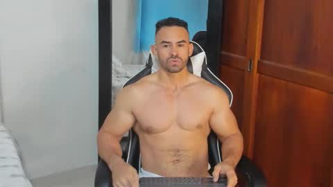 mathews_smith online show from February 2, 11:31 am