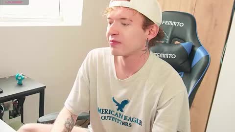 Alejandro Alex online show from October 25, 1:18 pm