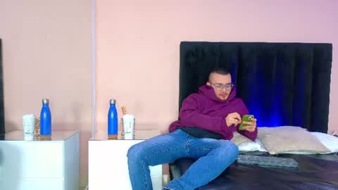 Snapshot of matia_zelvya chatting on July 4, 11:38 am matia zelvya online show from July 4, 11:38 am