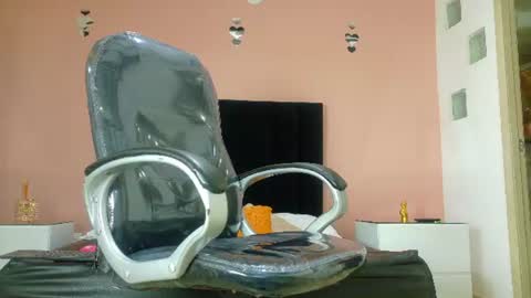 Snapshot of matia_zelvya chatting on July 10, 11:35 am matia zelvya online show from July 10, 11:35 am