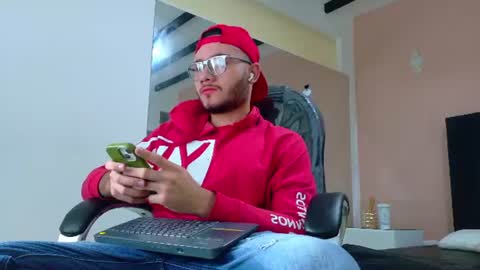 Snapshot of matia_zelvya chatting on July 15, 11:15 am matia zelvya online show from July 15, 11:15 am