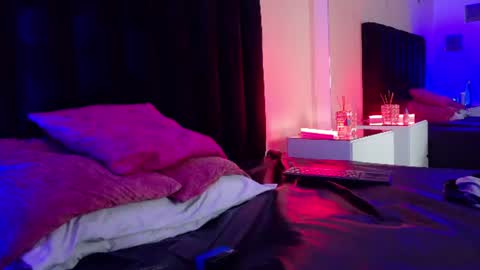 Snapshot of matia_zelvya chatting on July 28, 12:48 pm matia zelvya online show from July 28, 12:48 pm
