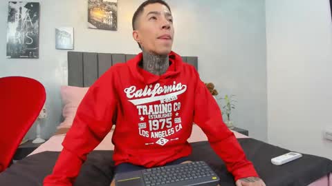 Snapshot of matias_son chatting on December 18, 9:08 pm Matias Son online show from December 18, 9:08 pm