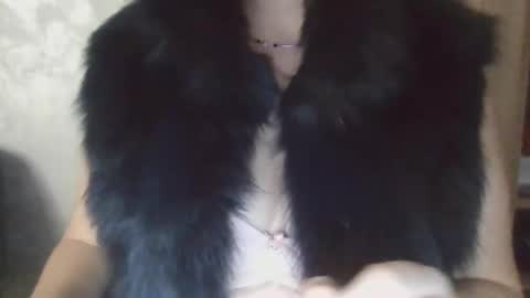 Snapshot of matilda_ua chatting on October 19, 7:47 pm matilda ua online show from October 19, 7:47 pm