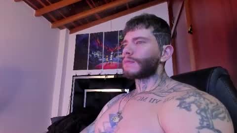 Snapshot of matius_foxtter chatting on June 18, 8:25 am matius foxter online show from June 18, 8:25 am