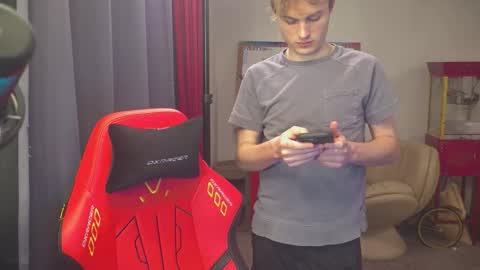 Matt Cash online show from February 18, 2:07 am