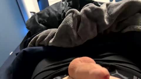 Snapshot of mattcumshooter chatting on March 13, 11:50 am mattcumshooter online show from March 13, 11:50 am