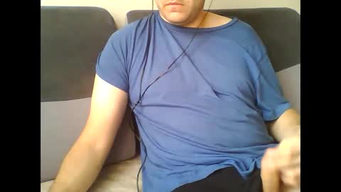 Snapshot of mattek89 chatting on December 15, 9:24 am mattek89 online show from December 15, 9:24 am