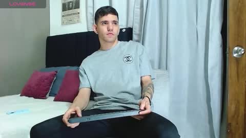 Snapshot of matteo12_ chatting on November 9, 4:00 am ---Matteo--- online show from November 9, 4:00 am