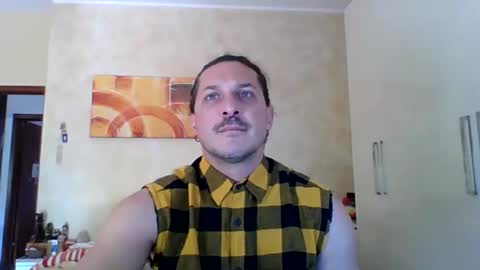 matteushh87 online show from April 28, 8:30 am