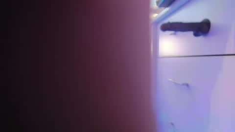 Snapshot of matthew5sux chatting on February 4, 9:10 pm Little Spoon online show from February 4, 9:10 pm