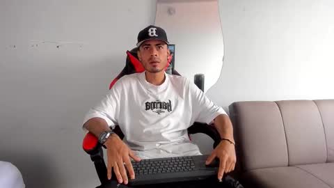 Matthew online show from December 18, 5:30 pm