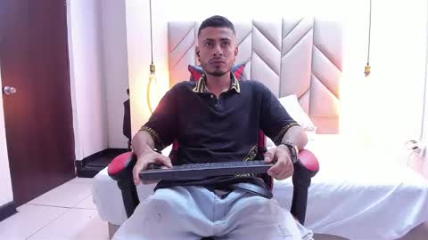 Matthew online show from January 8, 10:23 pm