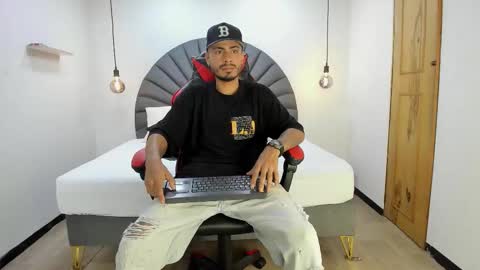 Matthew online show from January 15, 8:34 pm