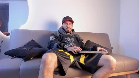 Matthew online show from February 27, 9:09 am