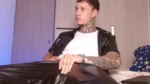 Matt online show from November 16, 11:32 pm