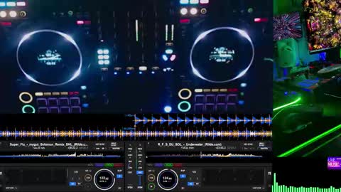 Snapshot of mattiacci chatting on November 28, 6:54 pm Matt online show from November 28, 6:54 pm