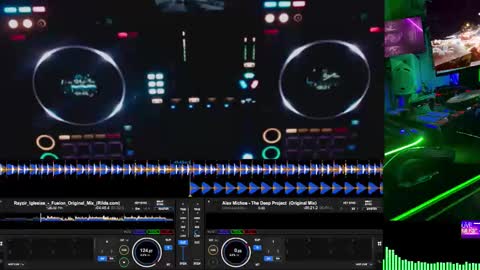 Snapshot of mattiacci chatting on December 22, 6:05 pm Matt online show from December 22, 6:05 pm