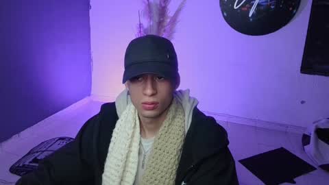 Snapshot of mattias_dantee chatting on January 28, 3:25 am mattias online show from January 28, 3:25 am
