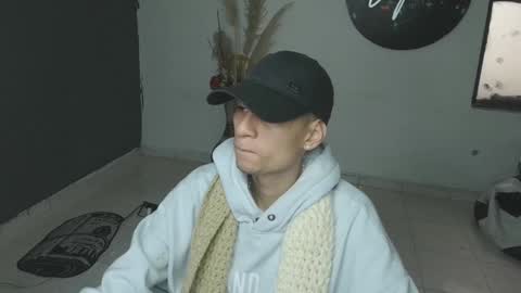 Snapshot of mattias_dantee chatting on January 28, 7:32 pm mattias online show from January 28, 7:32 pm